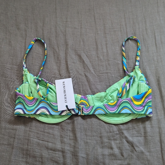 WeWoreWhat Wavy Chevron Vintage Demi Bra Bikini Top - Picture 2 of 3